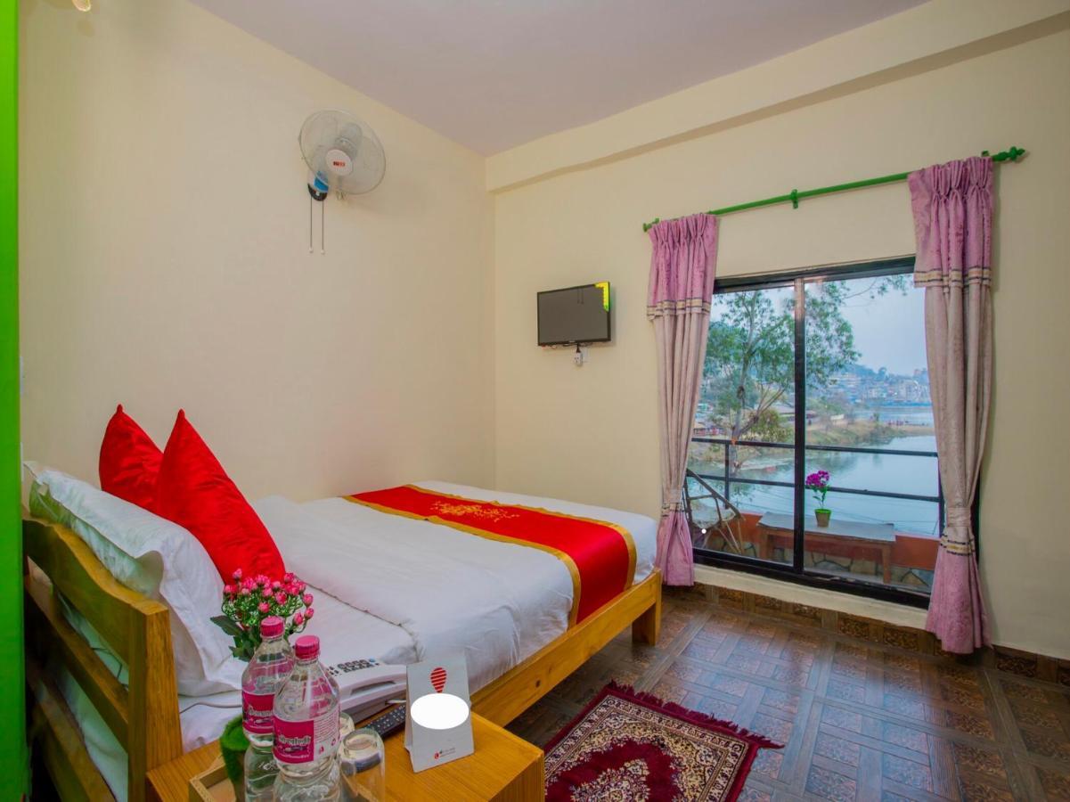 Hotel Fewa Corner & Restro Pokhara Bagian luar foto