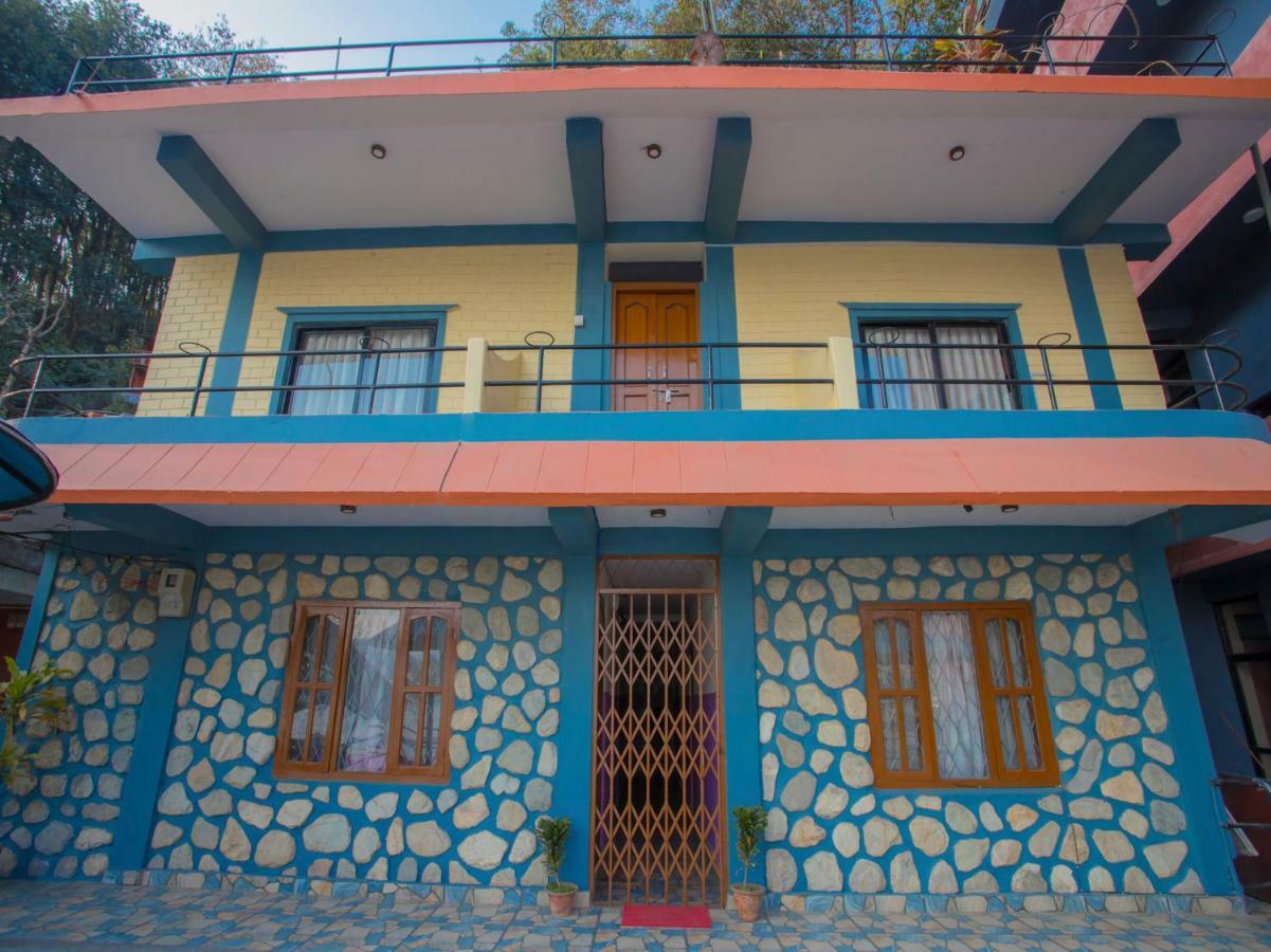 Hotel Fewa Corner & Restro Pokhara Bagian luar foto