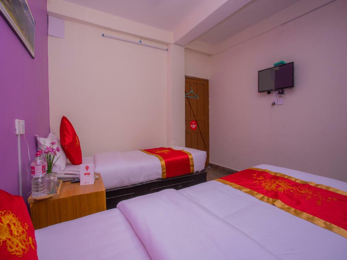 Hotel Fewa Corner & Restro Pokhara Bagian luar foto